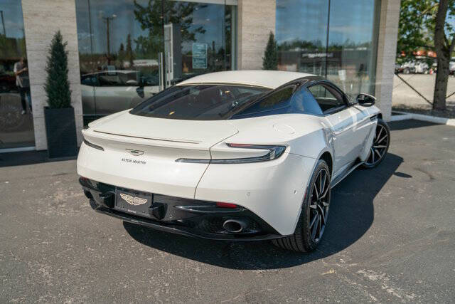 2019 Aston Martin DB11 V8