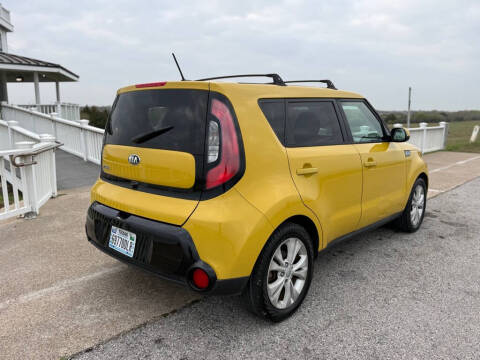 2016 Kia Soul +