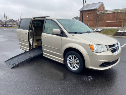 2014 Dodge Grand Caravan for sale at ULTIMATE MOTORS in Midlothian VA