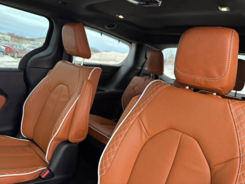 2026 Chrysler Pacifica Pinnacle