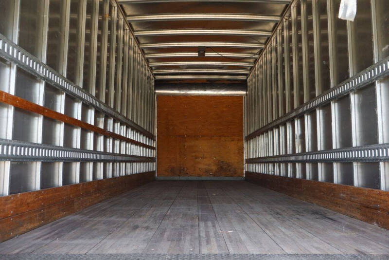 2023 Freightliner M2 106