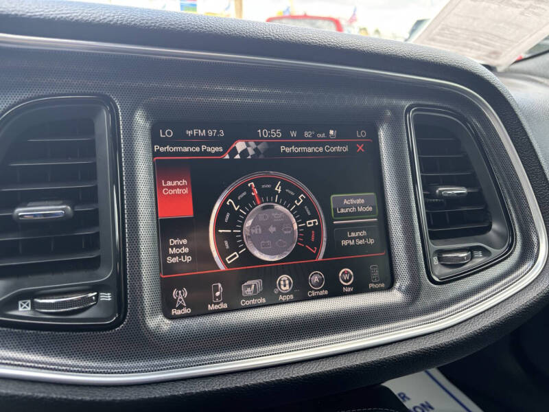 2015 Dodge Challenger SXT Plus