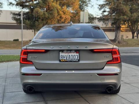 2019 Volvo S60 T5 Momentum