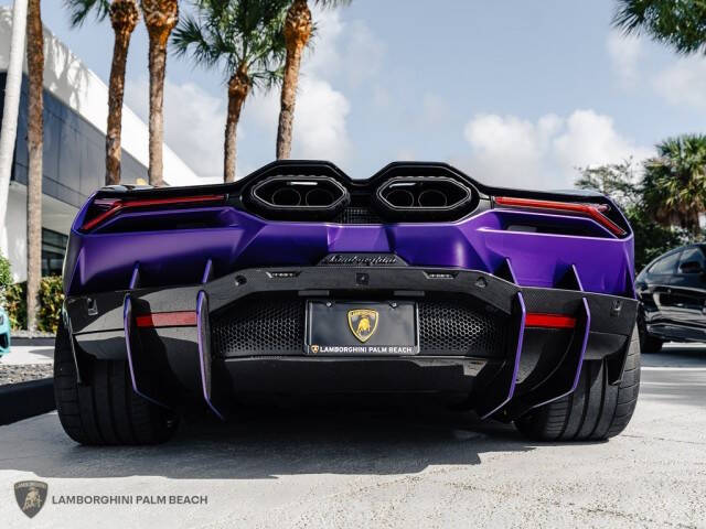 2024 Lamborghini Revuelto