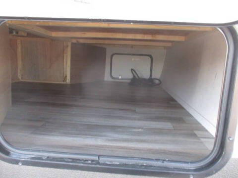 2022 SOLD Forest River Prime Time Avenger 27DBS