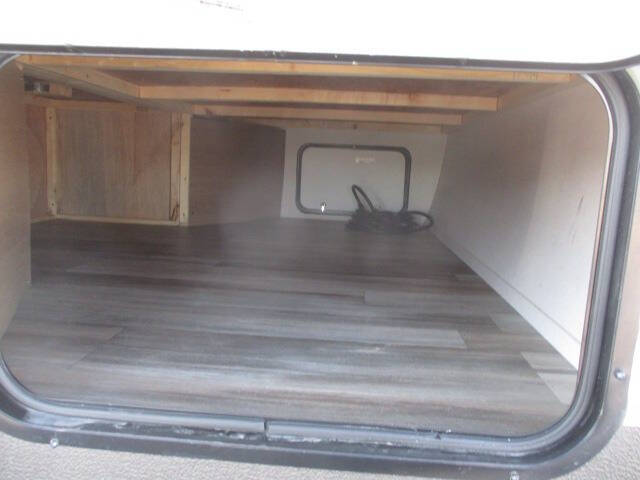 2022 SOLD Forest River Prime Time Avenger 27DBS