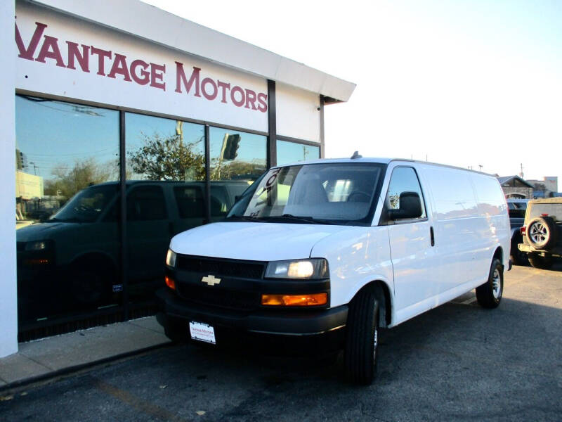 2017 GMC Savana for sale at Vantage Motors LLC in Raytown MO