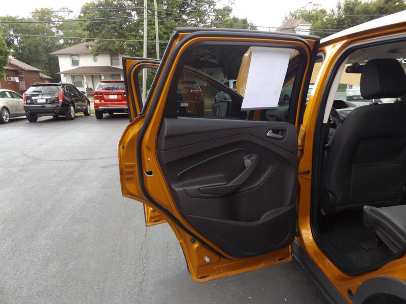 2016 Ford Escape SE