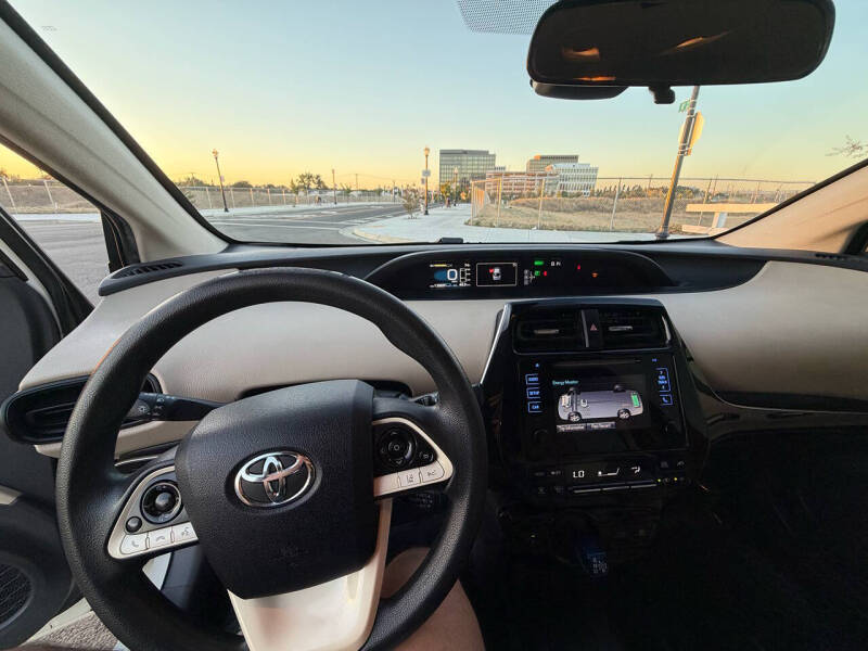 2018 Toyota Prius One