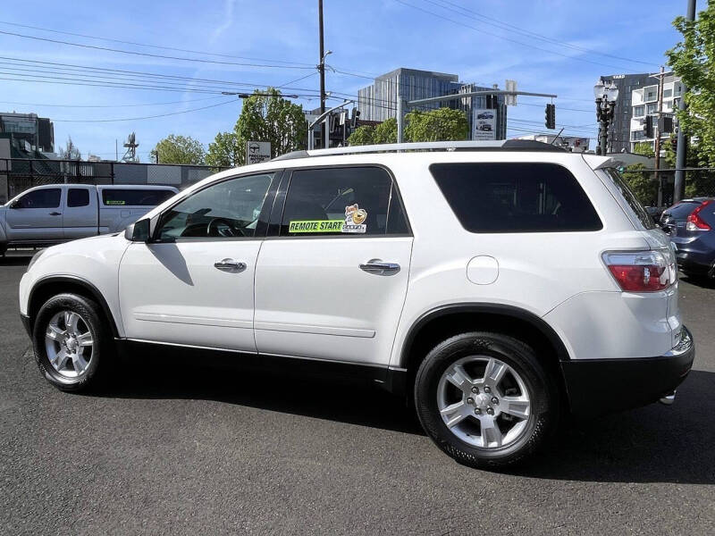 2011 GMC Acadia SLE