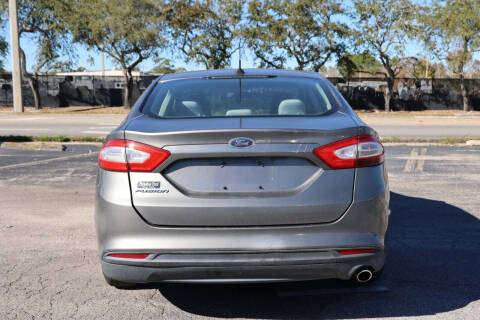2014 Ford Fusion S