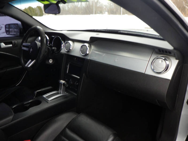 2006 Ford Mustang GT Deluxe