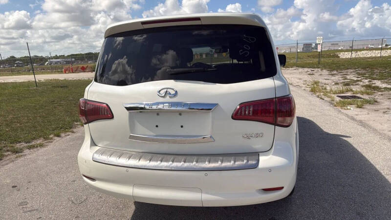2017 Infiniti QX80