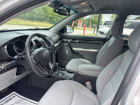 2011 Kia Sorento LX