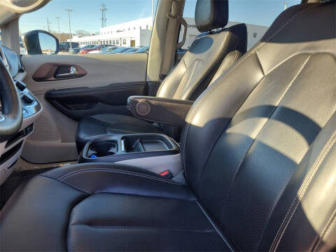 2020 Chrysler Voyager LXi