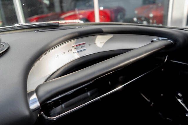 1962 Chevrolet Corvette 32