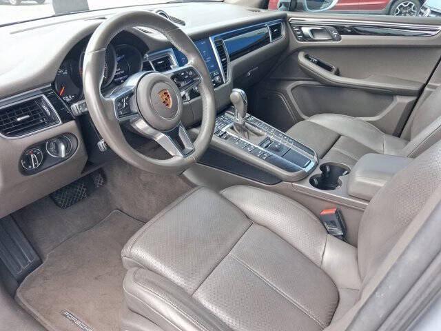 2017 Porsche Macan