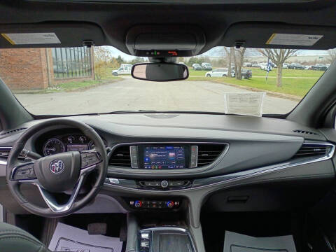 2022 Buick Enclave Essence