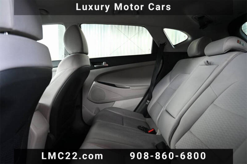 2020 Hyundai Tucson SE