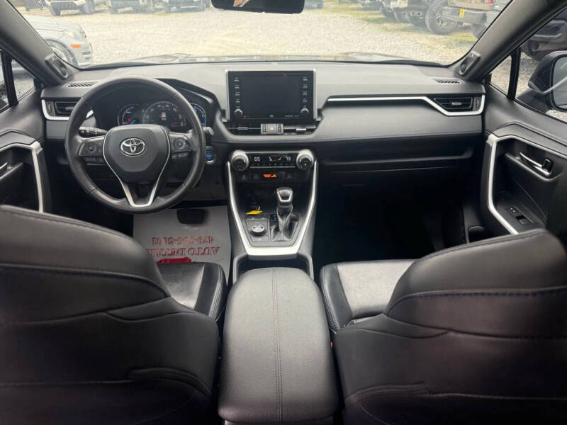 2019 Toyota RAV4 Hybrid XSE