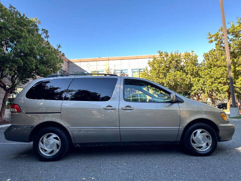 2002 Toyota Sienna LE
