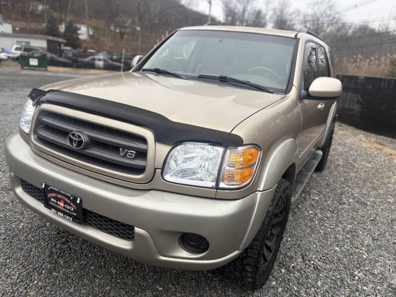 2004 Toyota Sequoia SR5