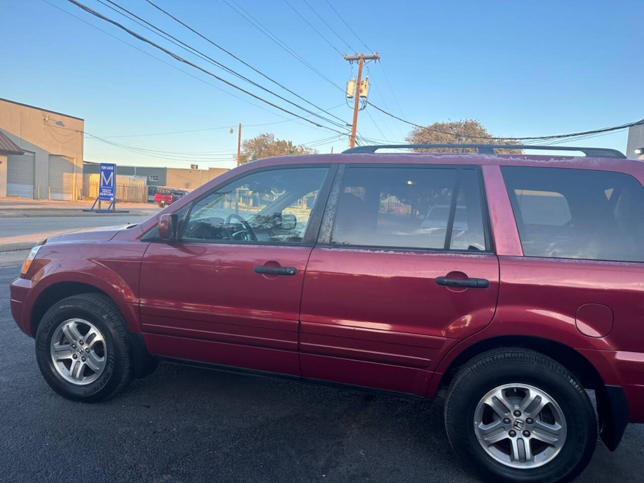 2005 Honda Pilot for sale at Sarenco Auto Inc in Dallas, TX