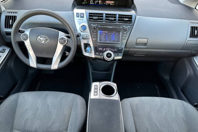 2014 Toyota Prius v