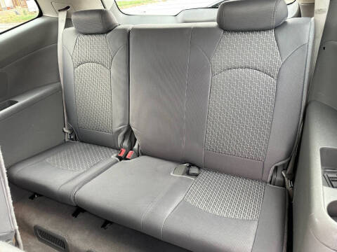 2011 Chevrolet Traverse LS