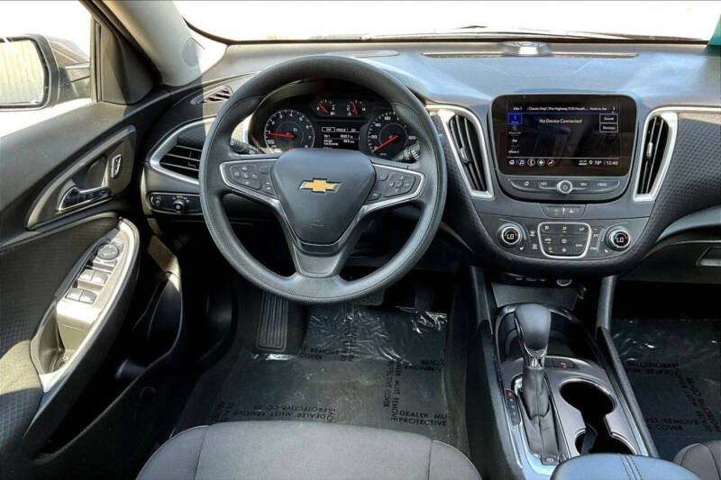 2025 Chevrolet Malibu LT