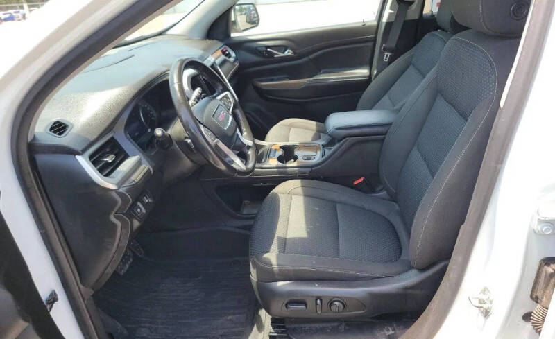 2020 GMC Acadia SLE