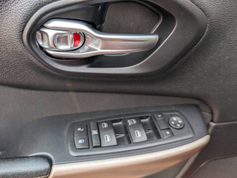 2017 Jeep Cherokee Sport