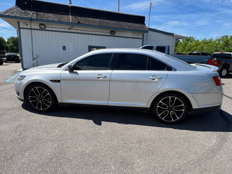 2013 Ford Taurus SHO