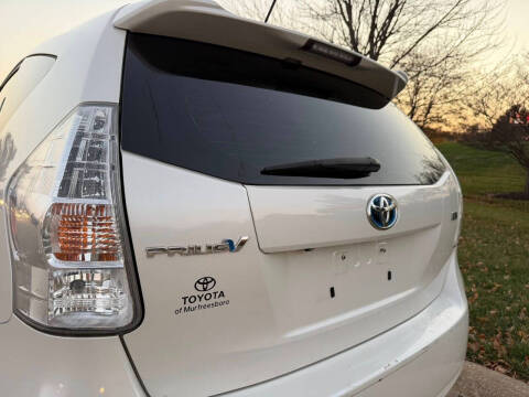 2013 Toyota Prius v Five