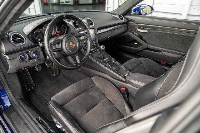 2020 Porsche 718 Cayman 9