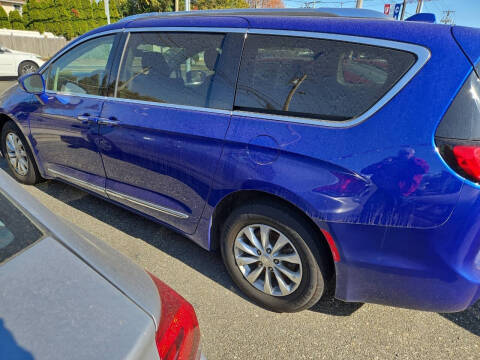 2019 Chrysler Pacifica Touring L