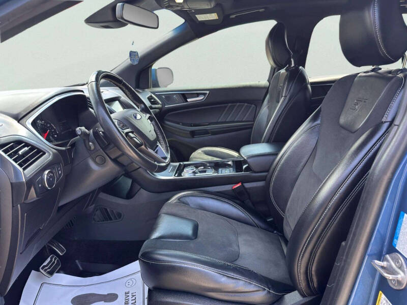 2019 Ford Edge ST