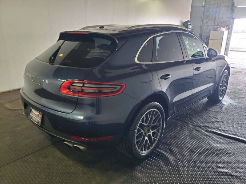 2016 Porsche Macan S