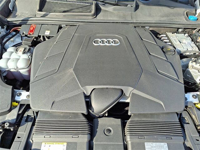 2023 Audi Q8 quattro Premium Plus 55 TFSI