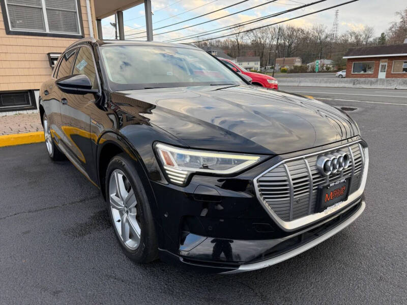 2019 Audi e-tron quattro Prestige