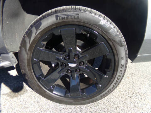 2018 Cadillac Escalade Luxury