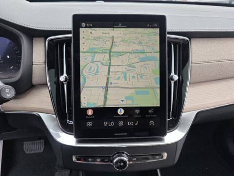 2026 Volvo XC90 B5 Core
