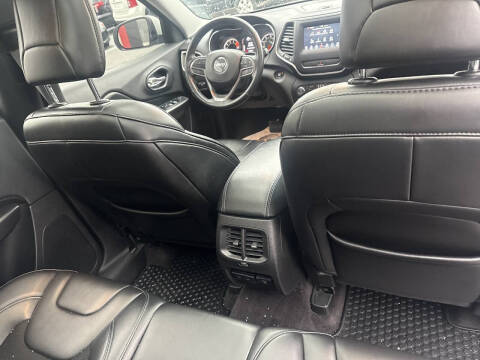 2019 Jeep Cherokee Latitude Plus