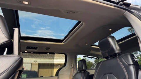2018 Chrysler Pacifica Touring L Plus