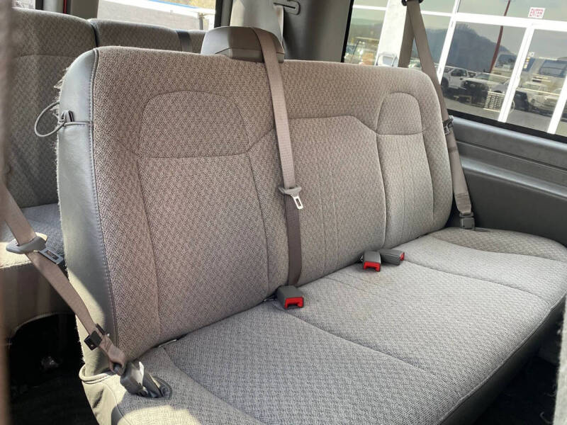 2017 Chevrolet Express LT 3500