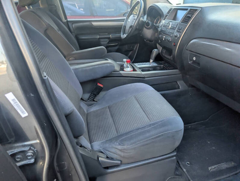 2012 Nissan Armada SV