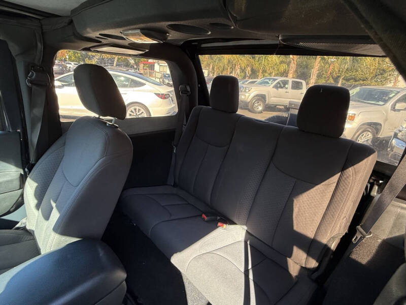 2017 Jeep Wrangler Sport