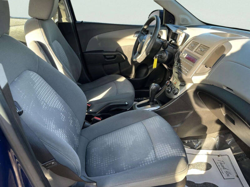 2012 Chevrolet Sonic LS