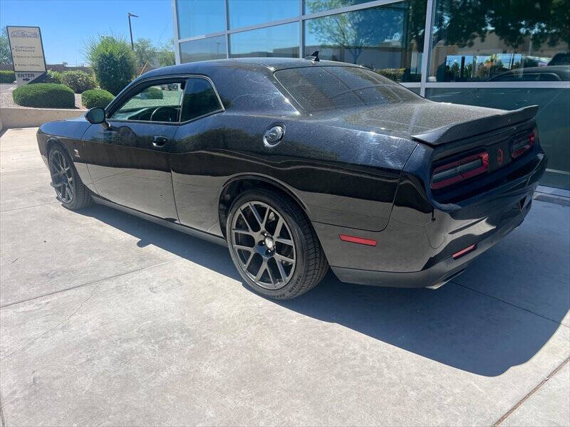 2016 Dodge Challenger R/T Scat Pack