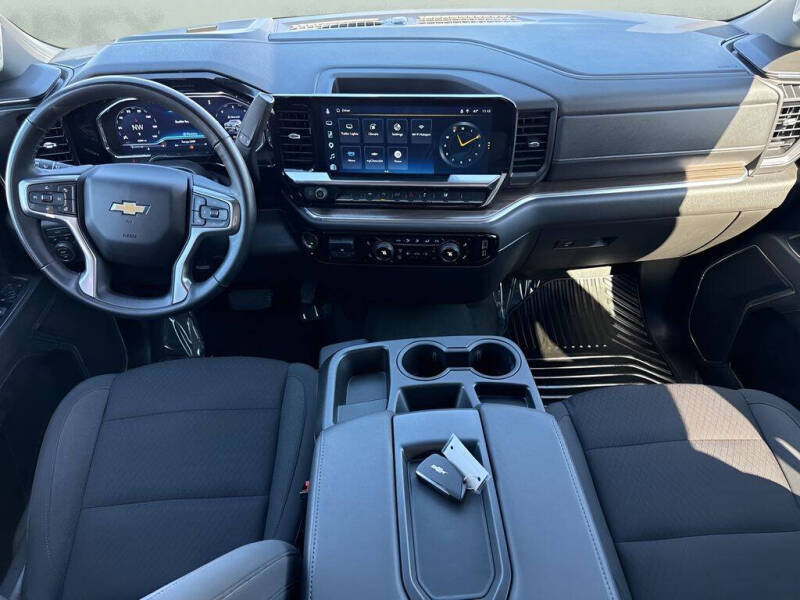 2025 Chevrolet Silverado 1500